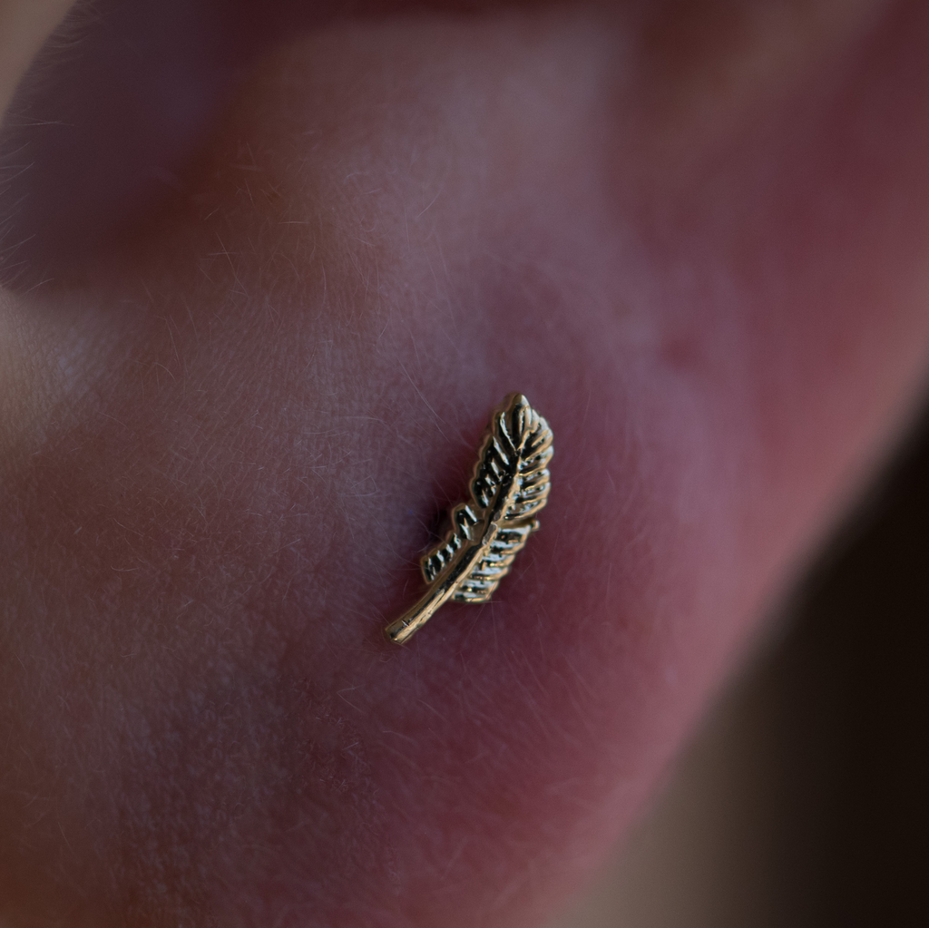 Left Curved Small Feather